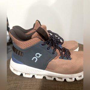 High top on clouds used but great condition